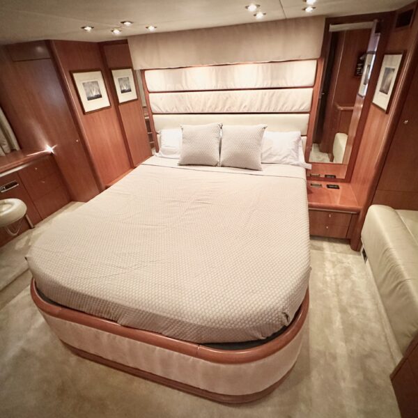 SCI_High_Interior_Pictures_Sunseeker_Predator_68_Talan_2024_003