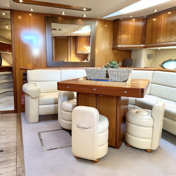 SCI_High_Interior_Pictures_Sunseeker_Predator_68_Talan_2024_007