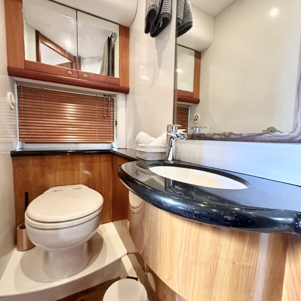 SCI_High_Interior_Pictures_Sunseeker_Predator_68_Talan_2024_008