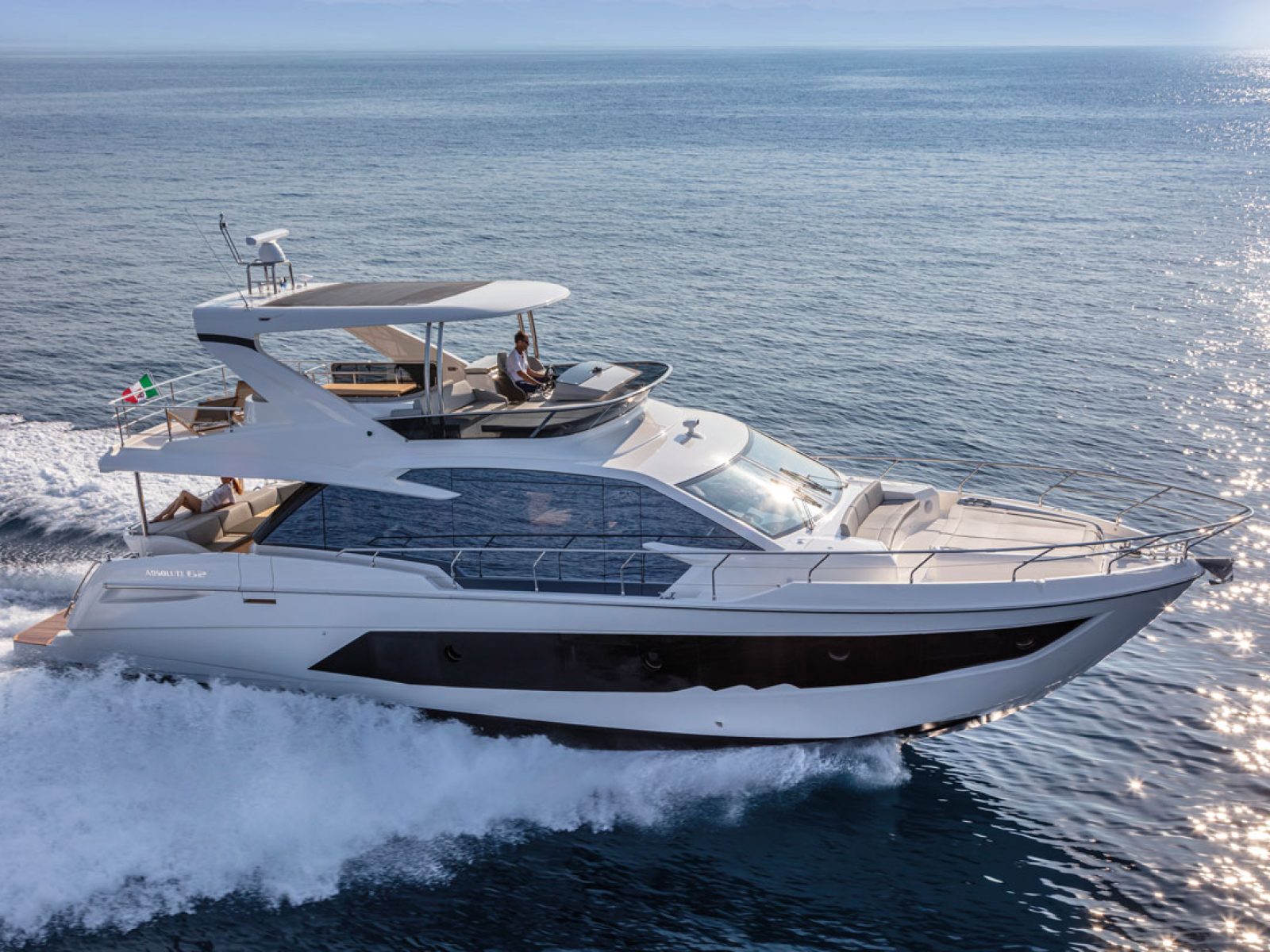 03-Absolute-Yachts-62-FLY-Sea-Trial