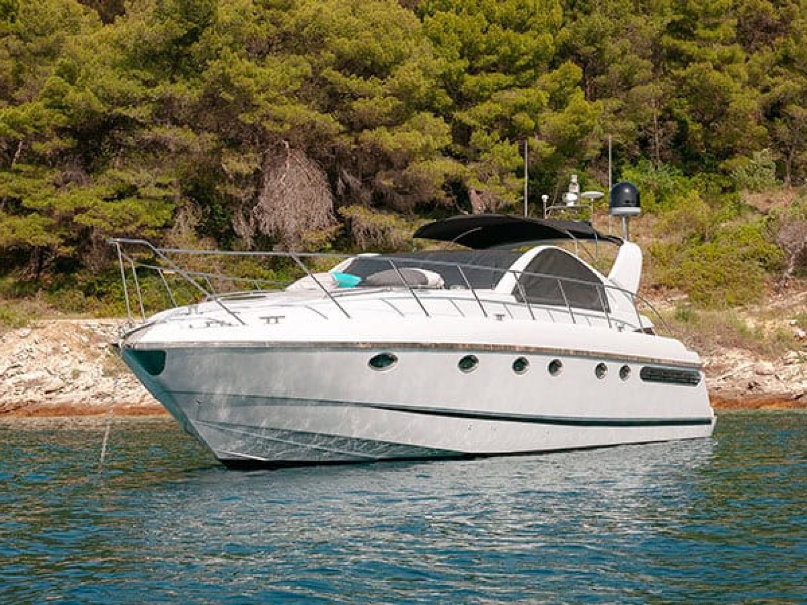 prime-fairline-targa-48-la-pietra-21